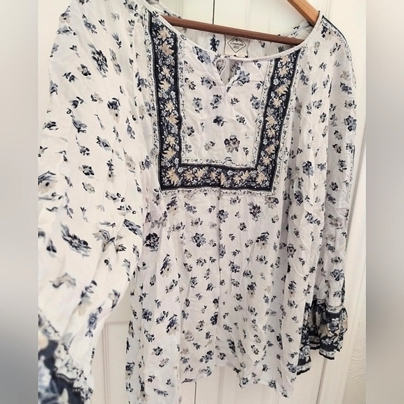 Floral Cottage Core Peasant blouse by St Johns Bay - Picture 7 of 10